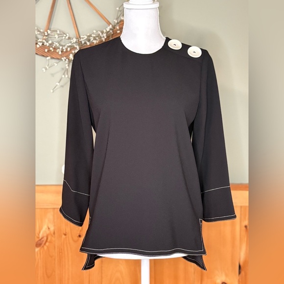 Zara Black Blouse w/ White Trim & Button Detail. Size XS NWT - Picture 1 of 15